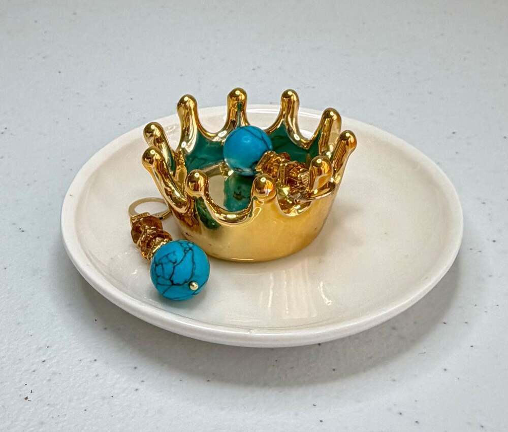 Handmade by Fynn Gold-Tone Turquoise Howlite and Amber Crystal Dangle Earrings - Picture 4 of 6